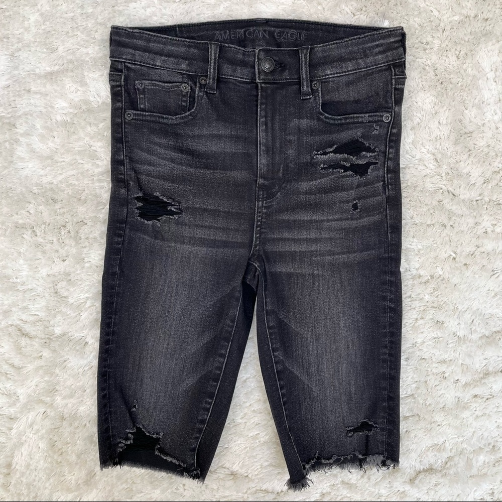 NWOT AEO super hi-rise biker denim shorts washed black distressed Bermuda Size 4 - Picture 2 of 8